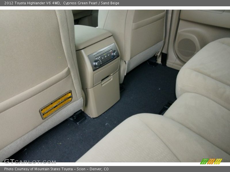 Cypress Green Pearl / Sand Beige 2012 Toyota Highlander V6 4WD