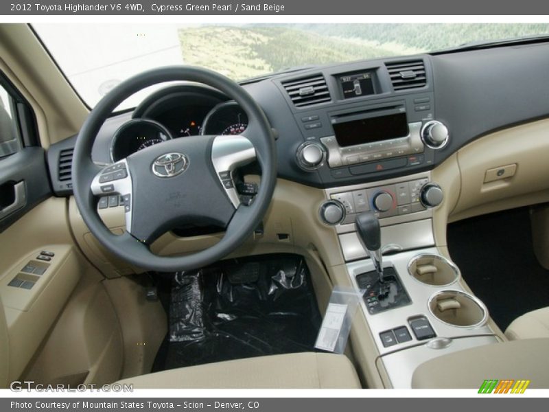 Cypress Green Pearl / Sand Beige 2012 Toyota Highlander V6 4WD