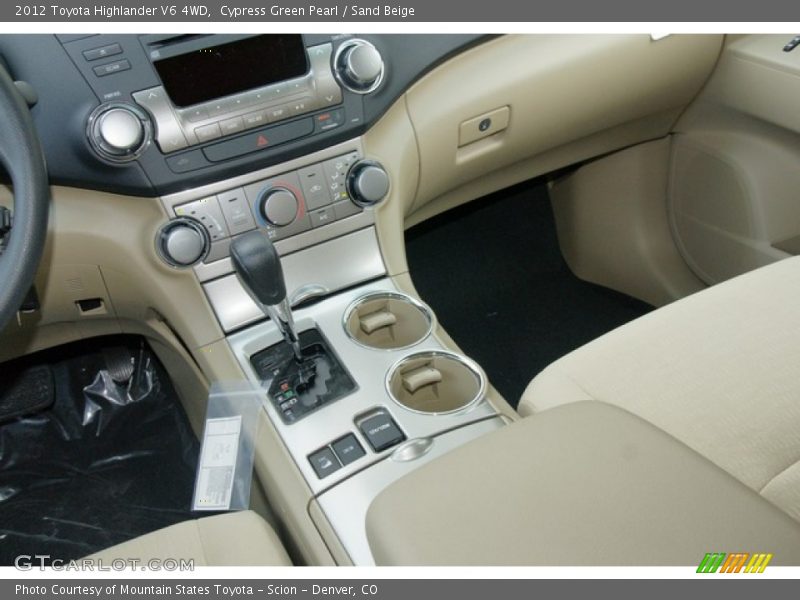 Cypress Green Pearl / Sand Beige 2012 Toyota Highlander V6 4WD