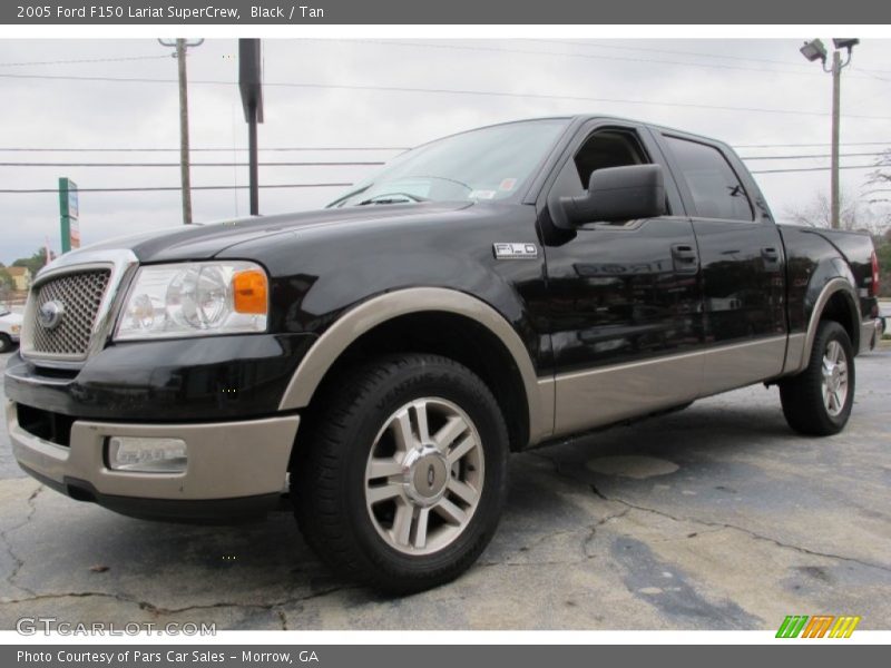 Front 3/4 View of 2005 F150 Lariat SuperCrew