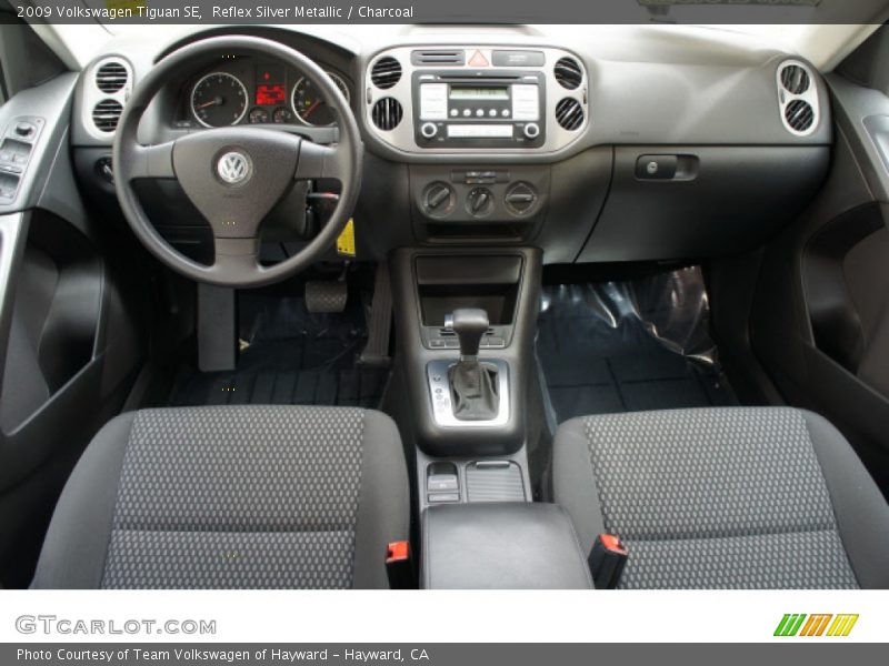Reflex Silver Metallic / Charcoal 2009 Volkswagen Tiguan SE