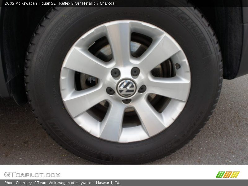 Reflex Silver Metallic / Charcoal 2009 Volkswagen Tiguan SE