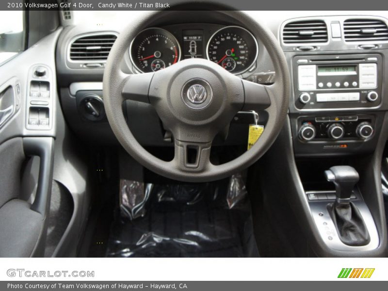 Candy White / Titan Black 2010 Volkswagen Golf 4 Door