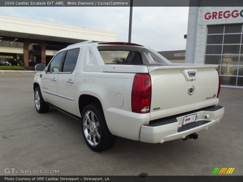 White Diamond / Cocoa/Cashmere 2009 Cadillac Escalade EXT AWD