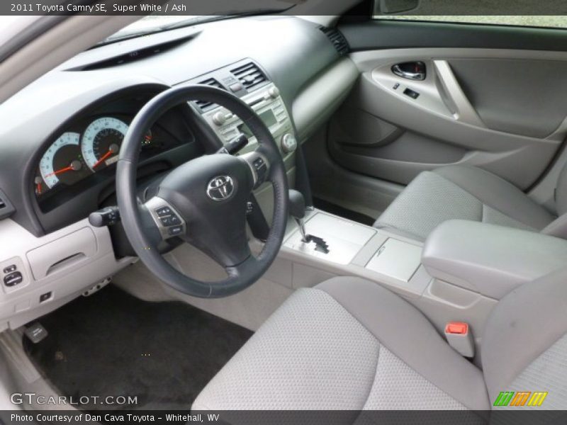 Super White / Ash 2011 Toyota Camry SE