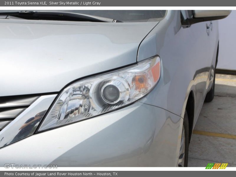 Silver Sky Metallic / Light Gray 2011 Toyota Sienna XLE