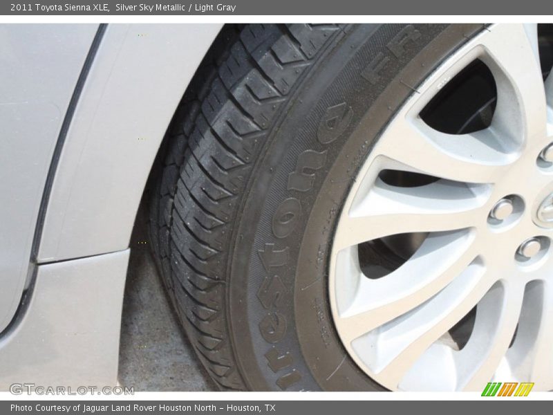 Silver Sky Metallic / Light Gray 2011 Toyota Sienna XLE