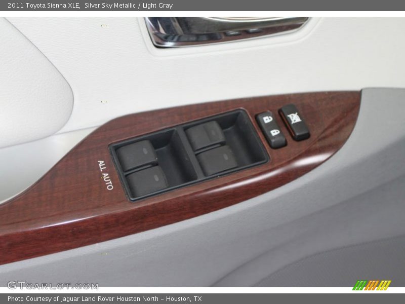 Silver Sky Metallic / Light Gray 2011 Toyota Sienna XLE