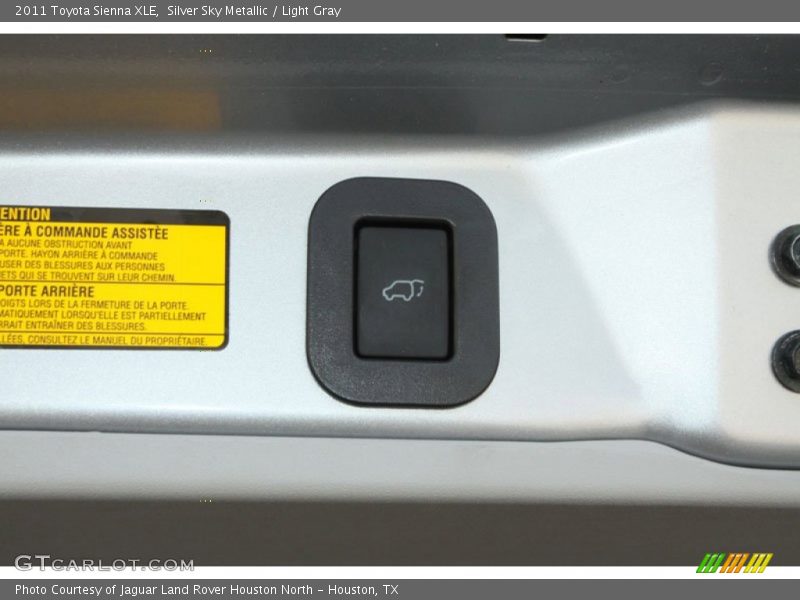 Silver Sky Metallic / Light Gray 2011 Toyota Sienna XLE