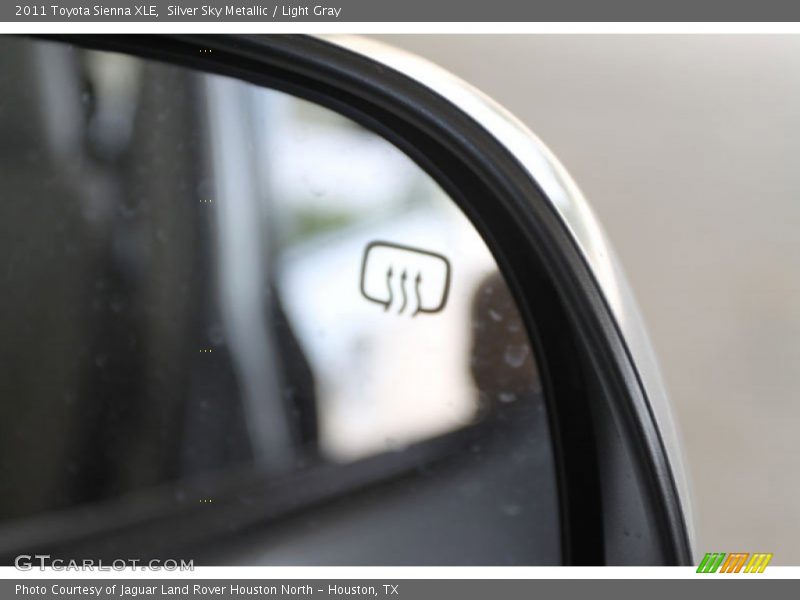 Silver Sky Metallic / Light Gray 2011 Toyota Sienna XLE