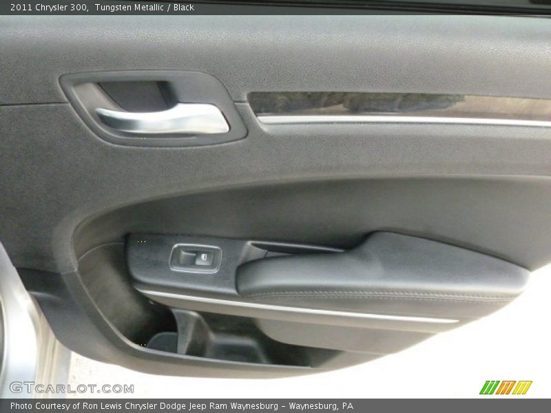 Tungsten Metallic / Black 2011 Chrysler 300