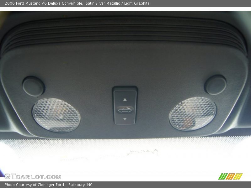 Satin Silver Metallic / Light Graphite 2006 Ford Mustang V6 Deluxe Convertible