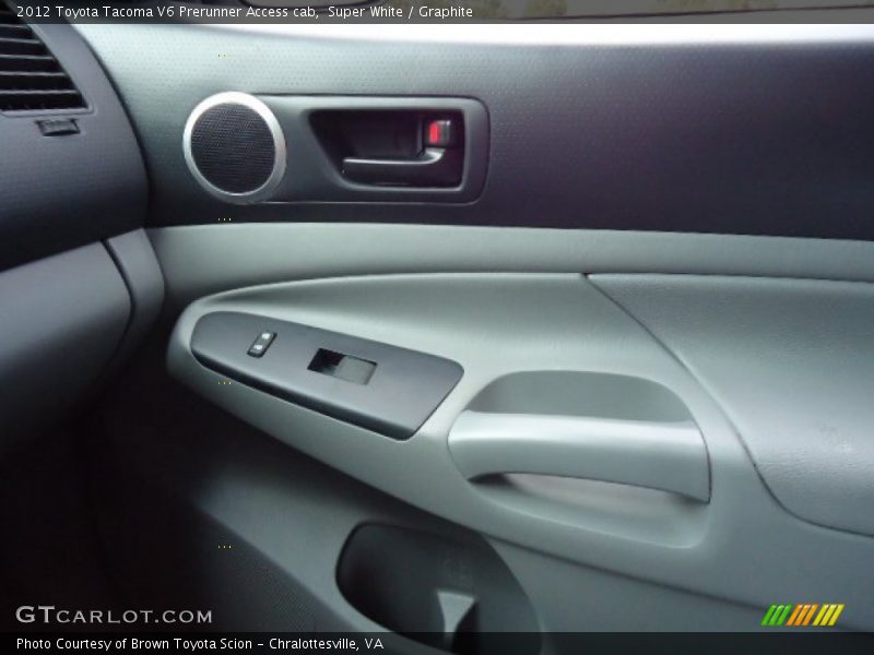 Super White / Graphite 2012 Toyota Tacoma V6 Prerunner Access cab