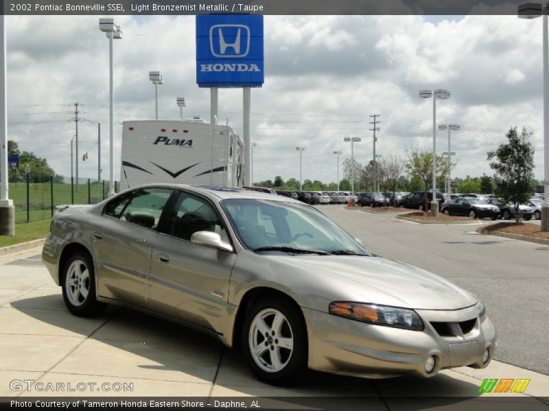 Light Bronzemist Metallic / Taupe 2002 Pontiac Bonneville SSEi