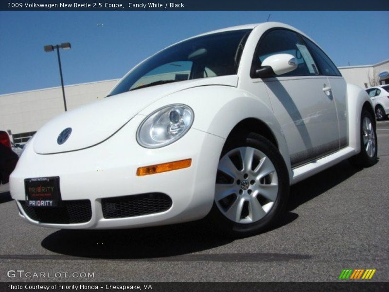 Candy White / Black 2009 Volkswagen New Beetle 2.5 Coupe