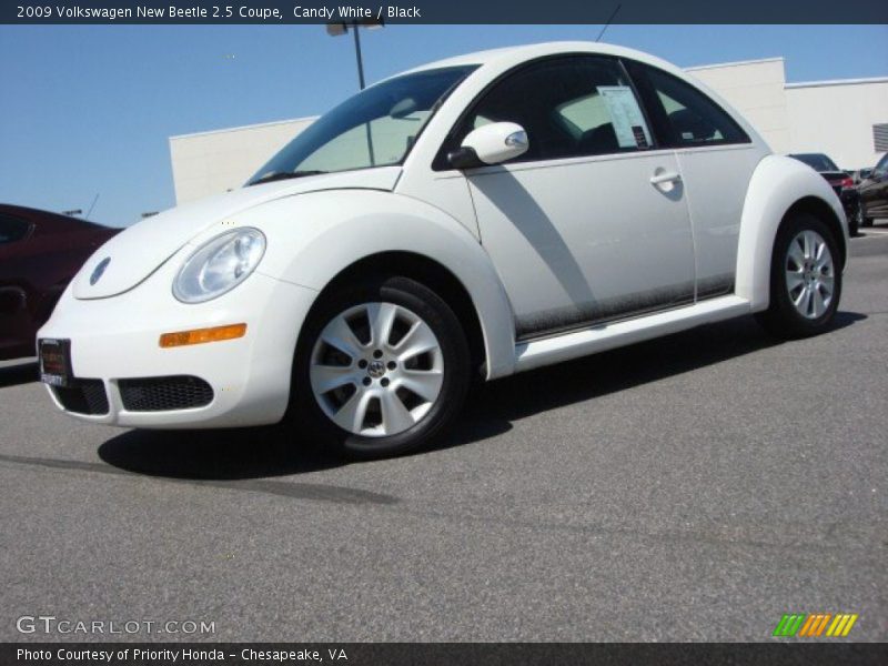 Candy White / Black 2009 Volkswagen New Beetle 2.5 Coupe