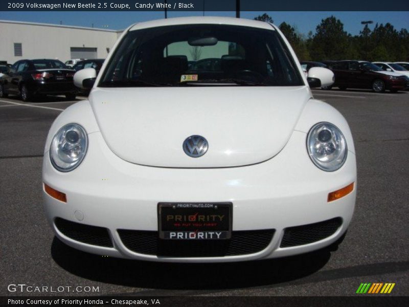 Candy White / Black 2009 Volkswagen New Beetle 2.5 Coupe