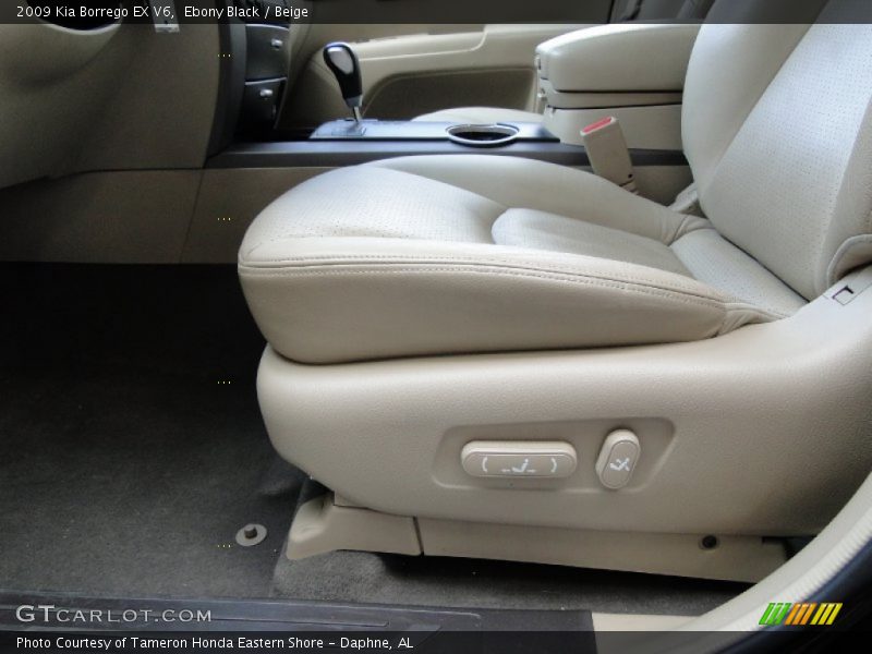 Ebony Black / Beige 2009 Kia Borrego EX V6