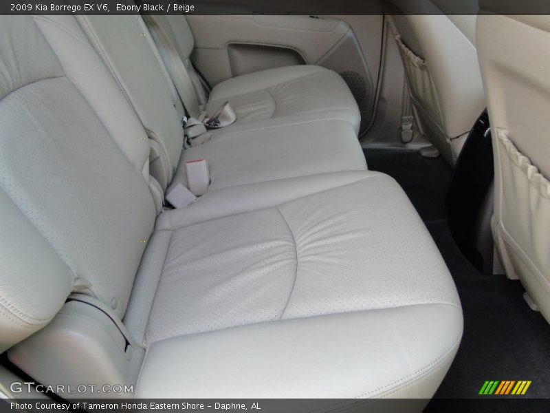 Ebony Black / Beige 2009 Kia Borrego EX V6