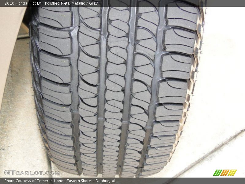 Polished Metal Metallic / Gray 2010 Honda Pilot LX