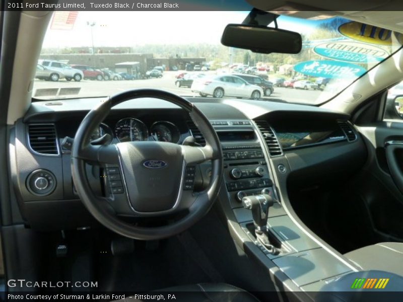 Tuxedo Black / Charcoal Black 2011 Ford Taurus Limited