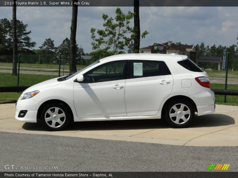 Super White / Ash Gray 2010 Toyota Matrix 1.8