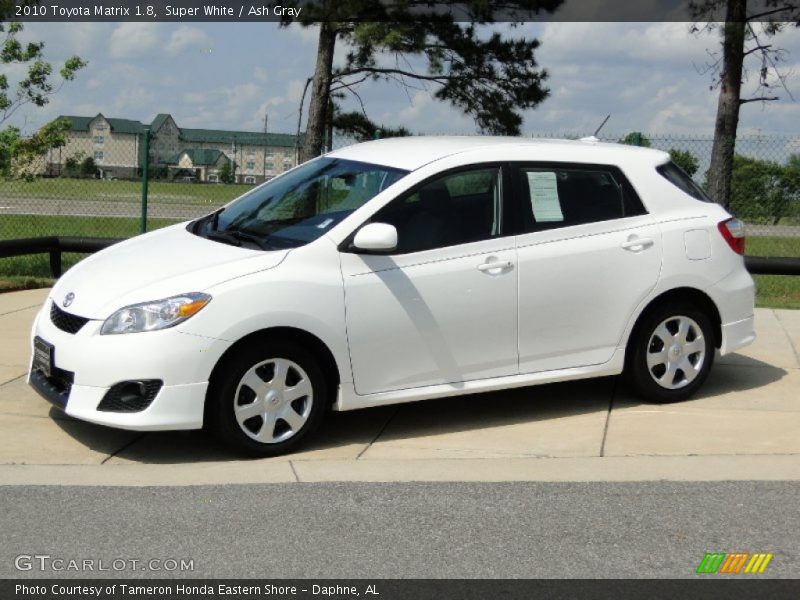 Super White / Ash Gray 2010 Toyota Matrix 1.8