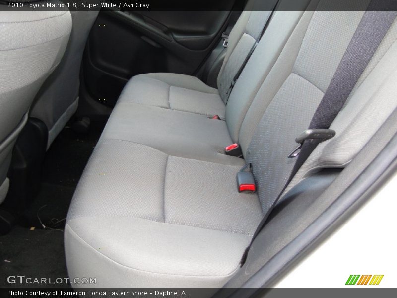 Super White / Ash Gray 2010 Toyota Matrix 1.8