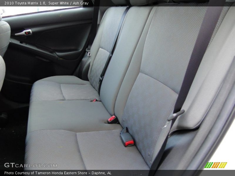 Super White / Ash Gray 2010 Toyota Matrix 1.8