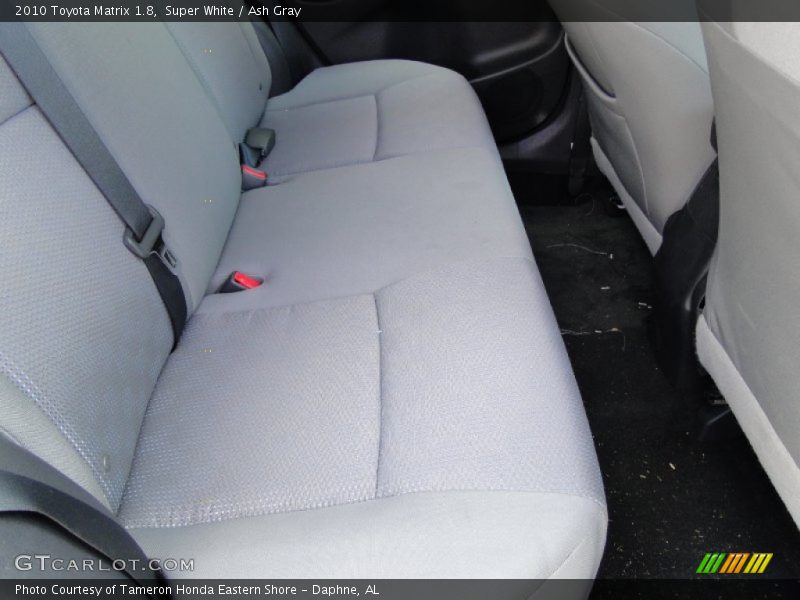 Super White / Ash Gray 2010 Toyota Matrix 1.8