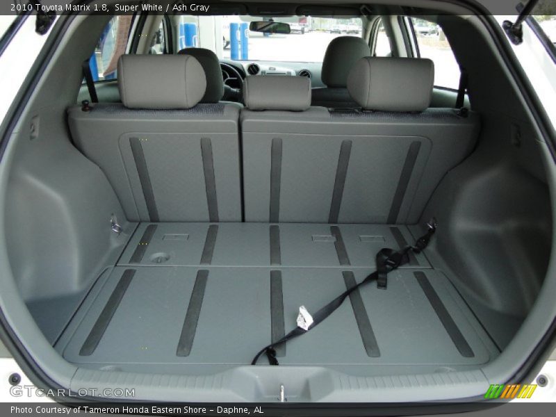 Super White / Ash Gray 2010 Toyota Matrix 1.8