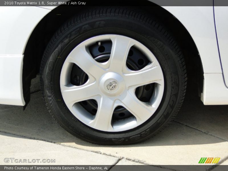 Super White / Ash Gray 2010 Toyota Matrix 1.8