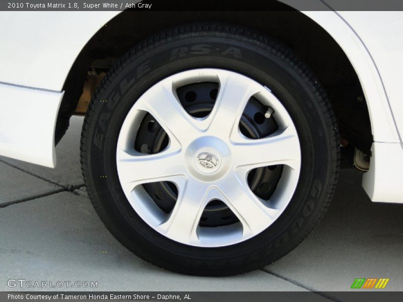 Super White / Ash Gray 2010 Toyota Matrix 1.8