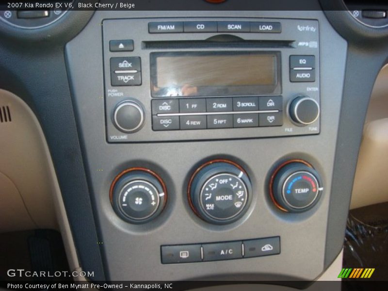 Black Cherry / Beige 2007 Kia Rondo EX V6