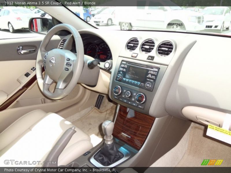  2012 Altima 3.5 SR Coupe Blonde Interior