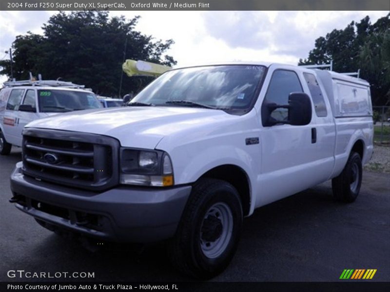Oxford White / Medium Flint 2004 Ford F250 Super Duty XL SuperCab