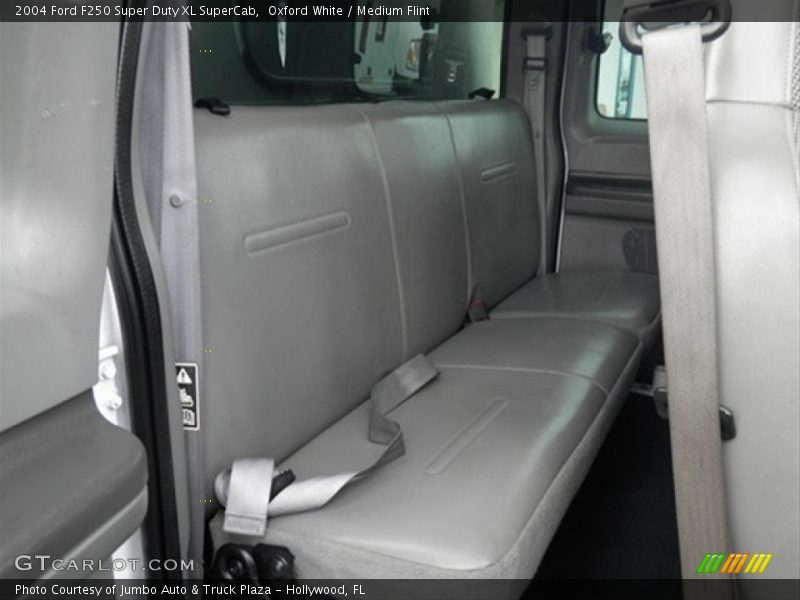 Oxford White / Medium Flint 2004 Ford F250 Super Duty XL SuperCab