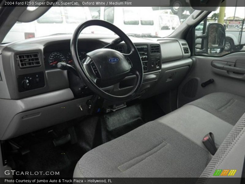 Oxford White / Medium Flint 2004 Ford F250 Super Duty XL SuperCab