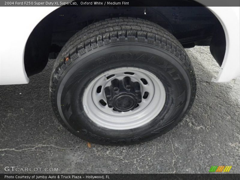 Oxford White / Medium Flint 2004 Ford F250 Super Duty XL SuperCab