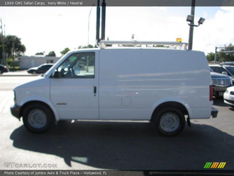 Ivory White / Neutral 1999 GMC Safari Cargo