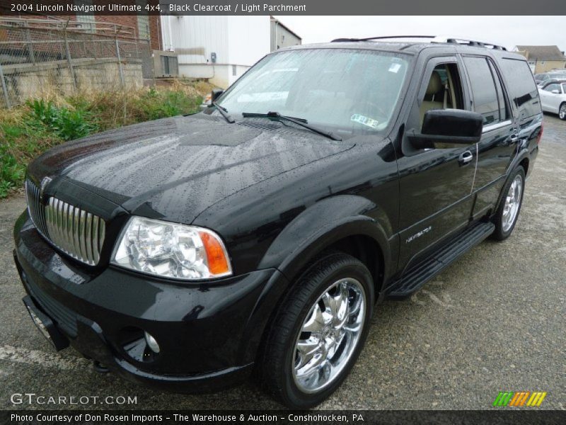 Black Clearcoat / Light Parchment 2004 Lincoln Navigator Ultimate 4x4