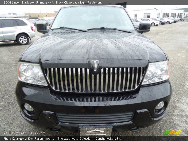 Black Clearcoat / Light Parchment 2004 Lincoln Navigator Ultimate 4x4