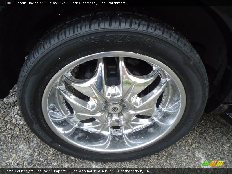 Black Clearcoat / Light Parchment 2004 Lincoln Navigator Ultimate 4x4