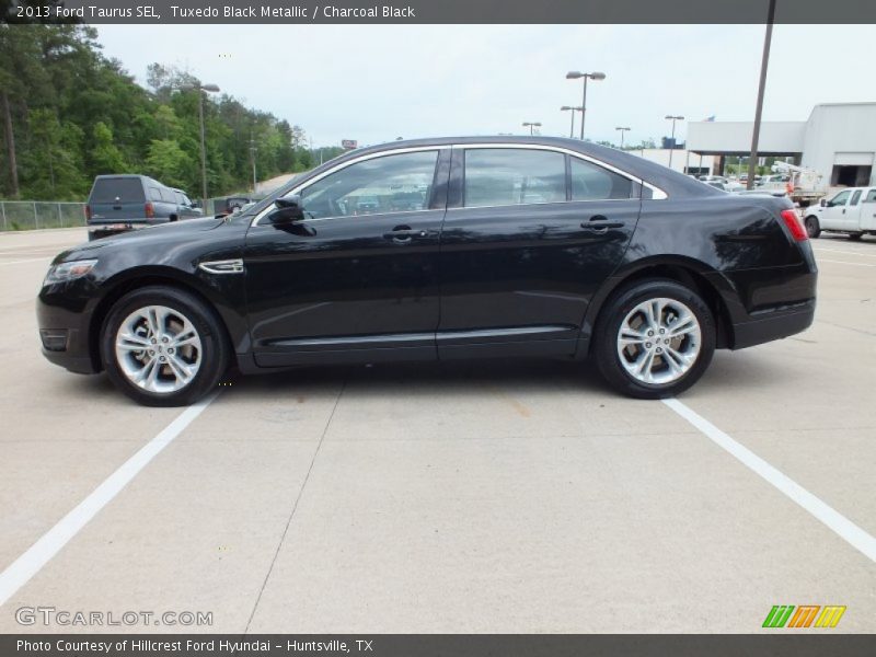 Tuxedo Black Metallic / Charcoal Black 2013 Ford Taurus SEL