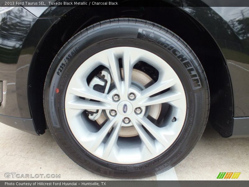 Tuxedo Black Metallic / Charcoal Black 2013 Ford Taurus SEL