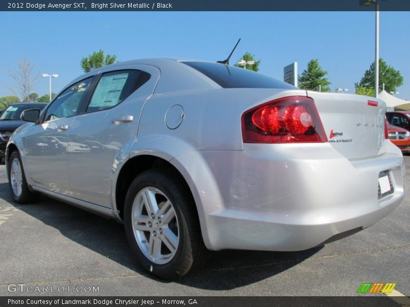 Bright Silver Metallic / Black 2012 Dodge Avenger SXT