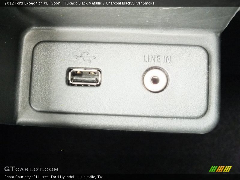 Tuxedo Black Metallic / Charcoal Black/Silver Smoke 2012 Ford Expedition XLT Sport