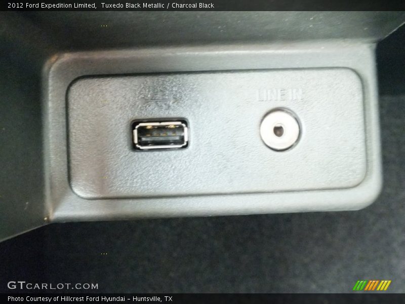 Tuxedo Black Metallic / Charcoal Black 2012 Ford Expedition Limited