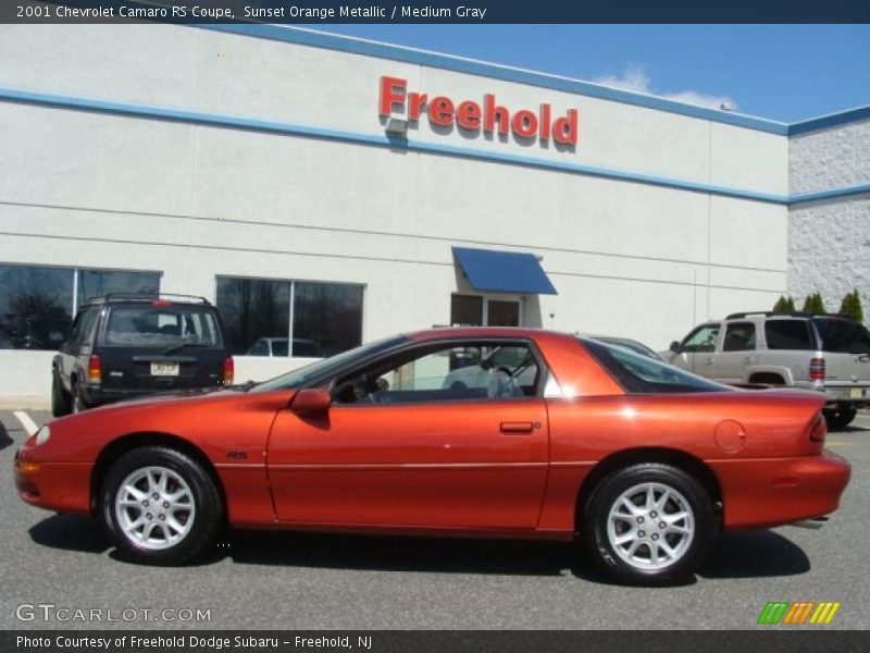 Sunset Orange Metallic / Medium Gray 2001 Chevrolet Camaro RS Coupe