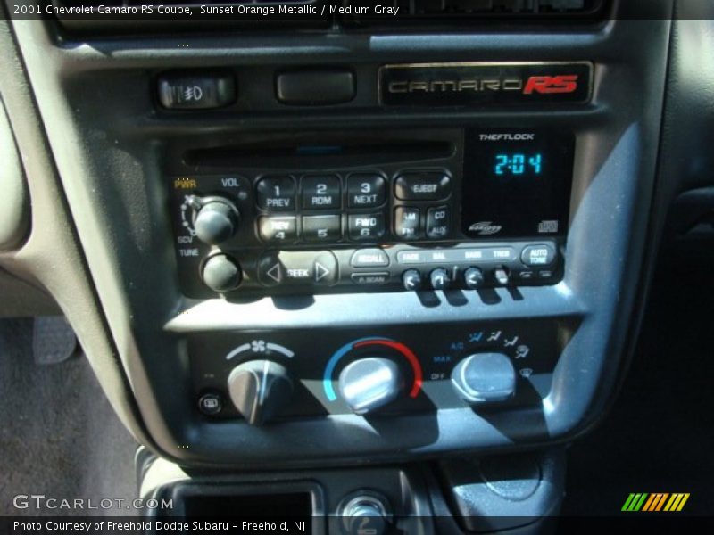 Controls of 2001 Camaro RS Coupe